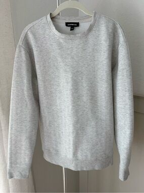 Express Women’s Heather Light Gray Crewneck Sweater
